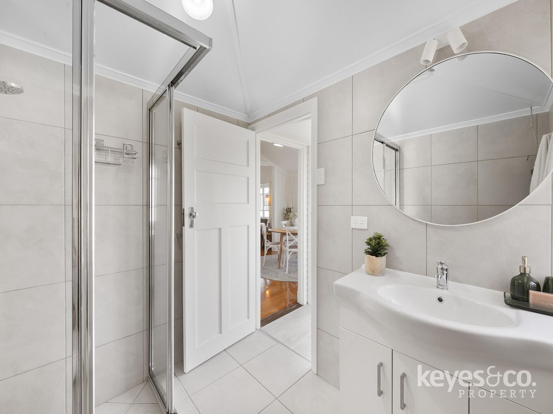 106 Tenth Avenue, Railway Estate