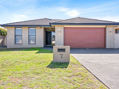 7 Correa Close, Tuncurry