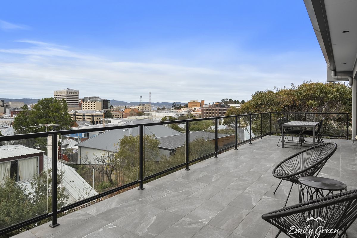 1 / 72A Molle Street, Hobart