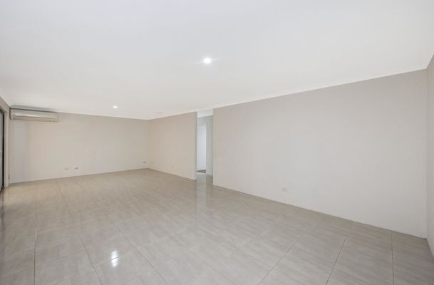 9 Explorers Crescent, Baldivis