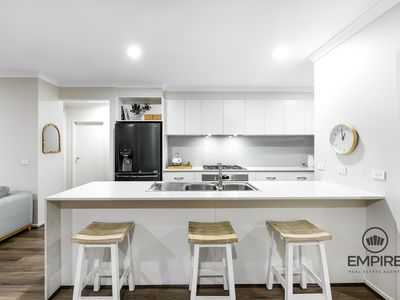 32 Gallant Drive, Clyde North