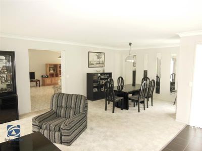 28 Minutus Street, Rochedale South