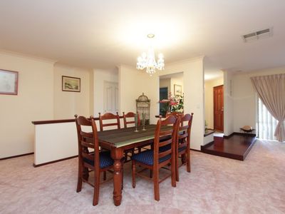 2 Klein Court, Winthrop