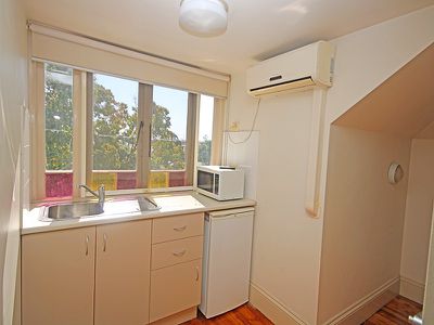 16 / 12 The Boulevarde, Lakemba