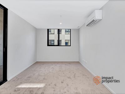 308 / 34 Oakden Street, Greenway