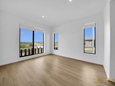 26 Swansea Road, Manor Lakes