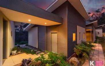 2 Brennan Avenue, Beaconsfield Upper