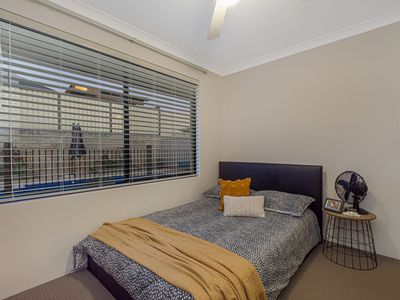 184 Lagoon Drive, Yanchep