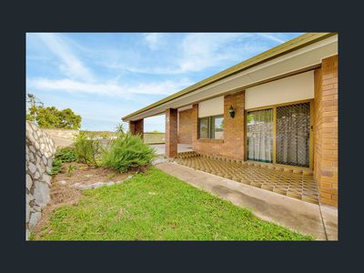 35 ILLAWARRA DRIVE, Kin Kora