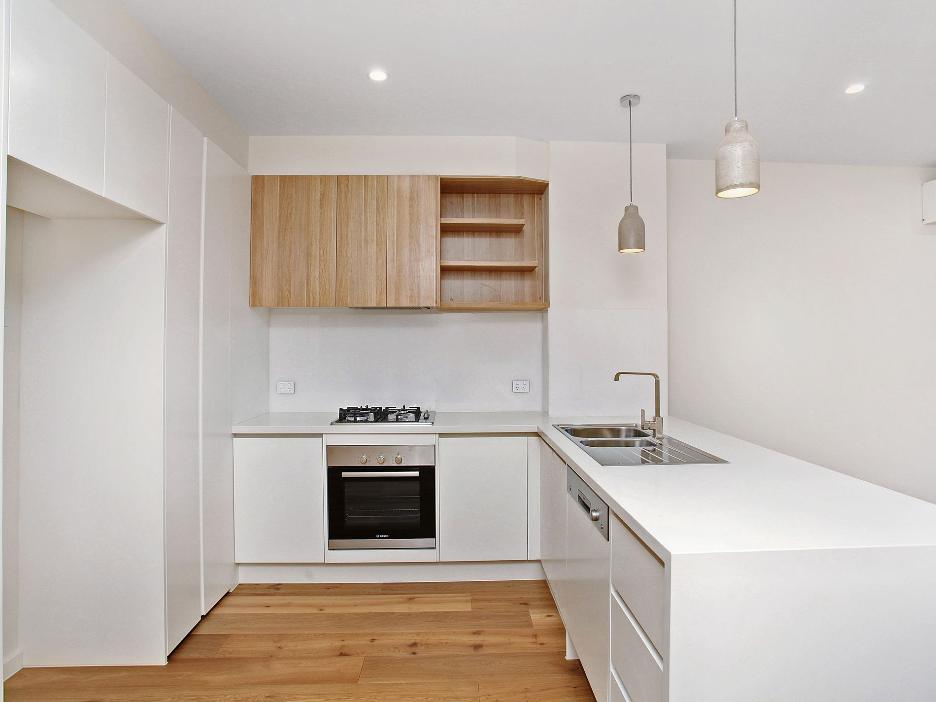 2 / 31 Hope Street, Spotswood