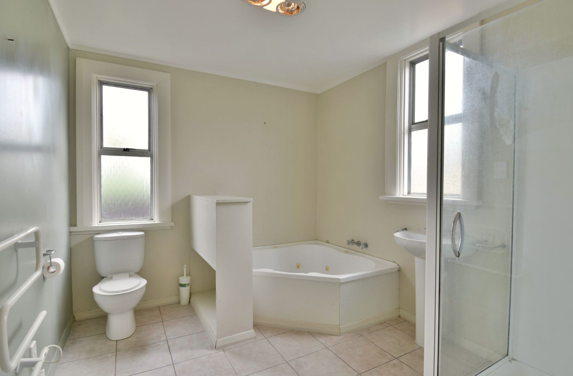 64 Hargest Crescent, Saint Kilda