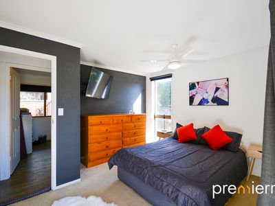 6 Irving Court, Collingwood Park