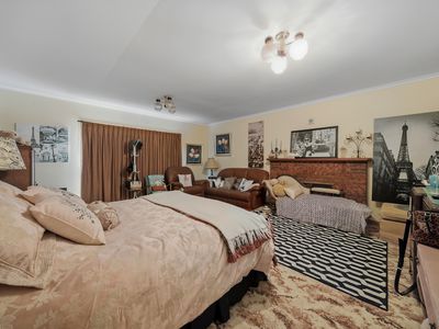 2101 McBain Road, Koyuga