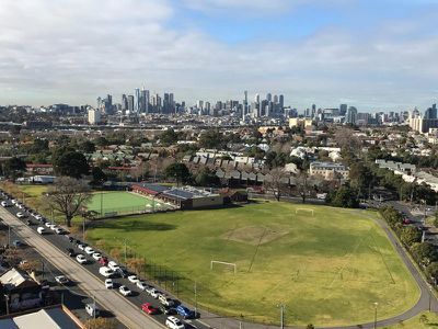 1605 / 1 Ascot Vale Road, Flemington