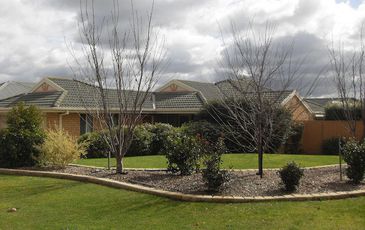 13 Mayfair Cresent, Narre Warren