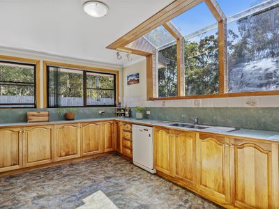 36 Cray Point Parade, Eggs And Bacon Bay