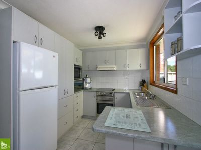 9 Birra Drive, Oak Flats