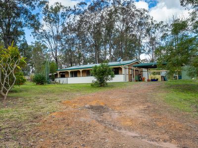 27 Waddington Parade, Plainland