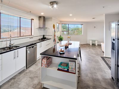 12 Cullen Place, Tawa