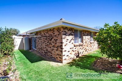 2 / 5 COWPER CLOSE, North Tamworth