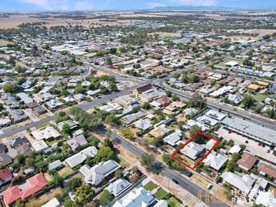 14 Bowden Street, Horsham