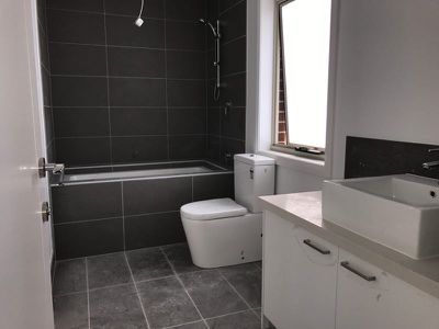 8 / 36 Central Road, Hampton Park
