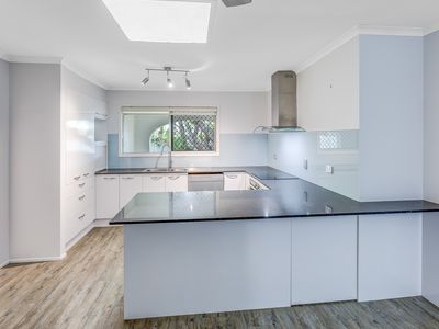 1 Chestnut Drive, Murrumba Downs