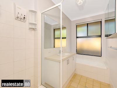 26 Friarbird Terrace, Beeliar