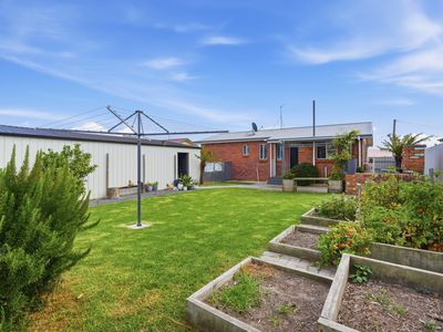 17 Parish Crescent, George Town