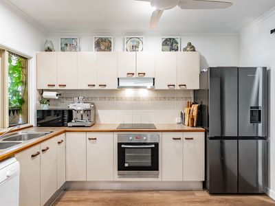 4 Trappes Court, Mooroobool