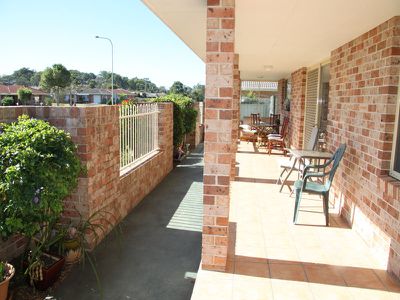 1 / 6 Bright Street, Forster
