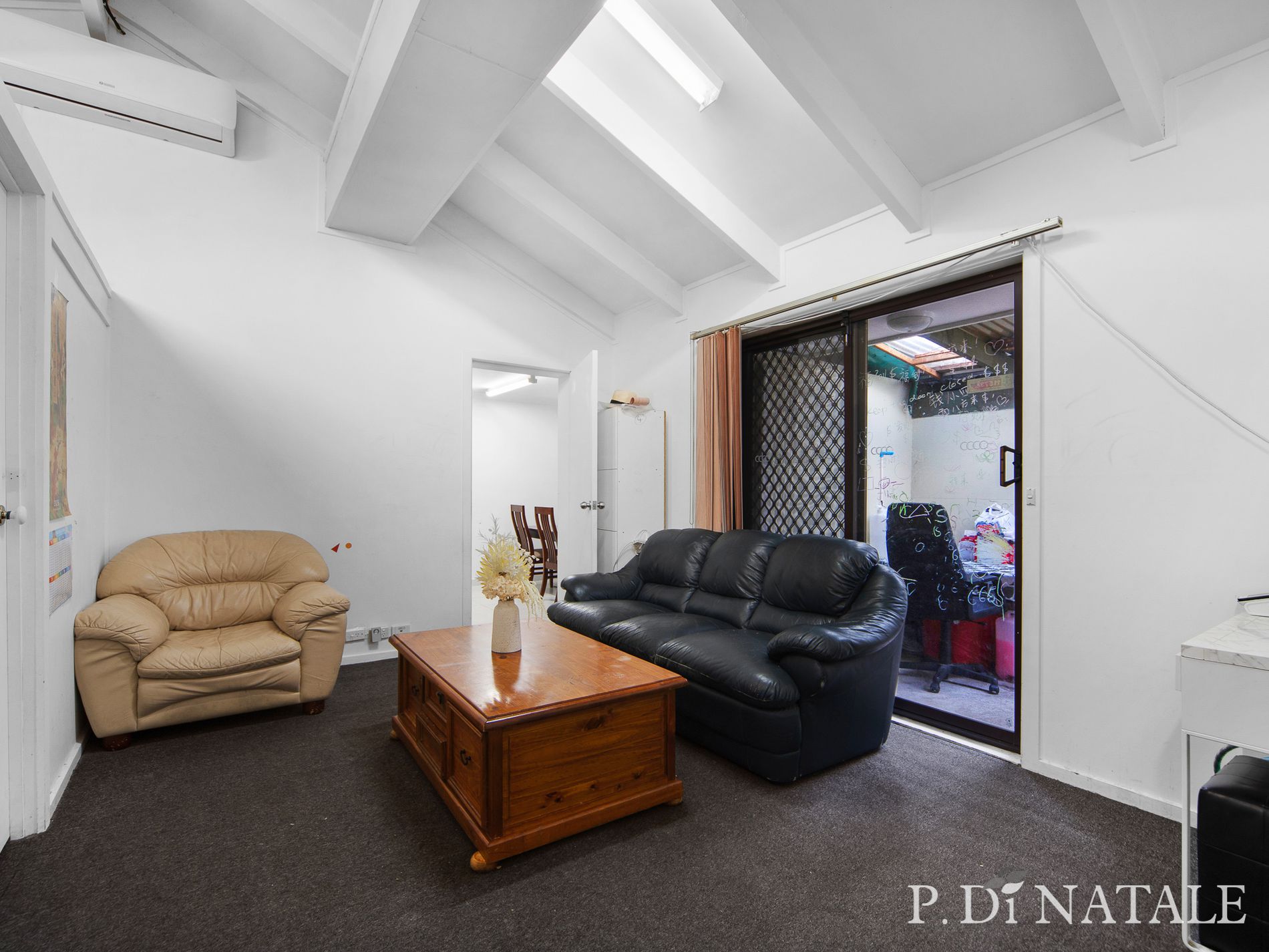 2 / 263 Heaths Road, Hoppers Crossing