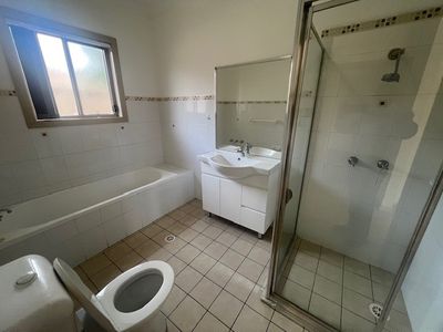 85A Falcon Circuit, Green Valley