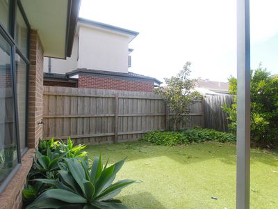 6 / 48  glenbrook avenue, Clayton