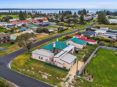 19 Chambers Street, Beachport