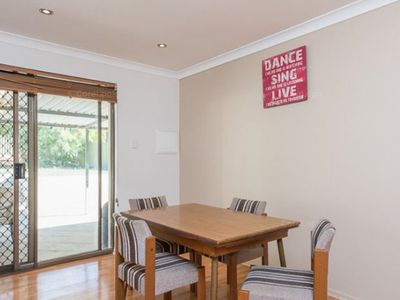 98 Blackadder Road, Swan View