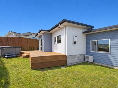 124 John Burke Drive, Aotea