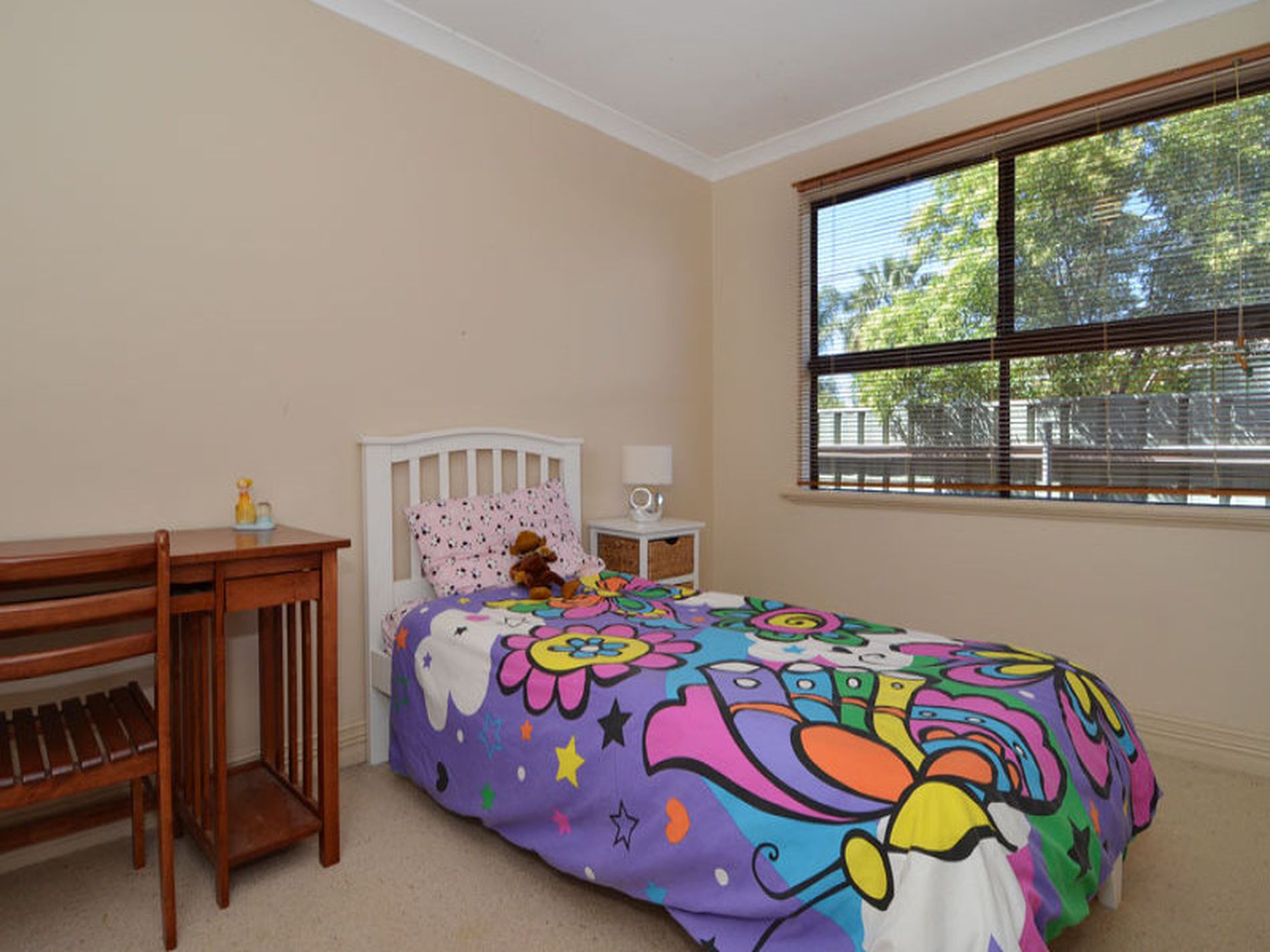 12 Holroyd Way, Boulder