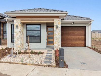 76 Jarlath Drive, Mambourin