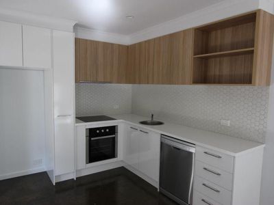 10 / 40-42 Calder Street, Manifold Heights