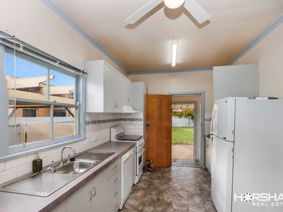 33 Gardenia Street, Horsham