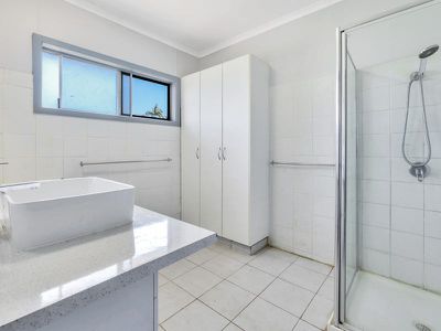 28 Bombax St, Moulden