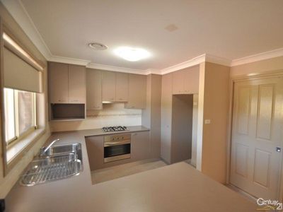 13 Cardiff Arms Avenue, Dubbo