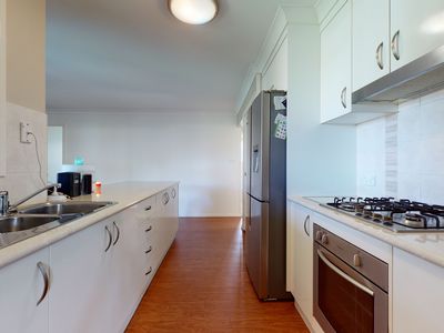 8 Lansdowne Drive, Dubbo