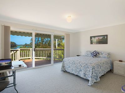 11 Inlet Place, North Narooma