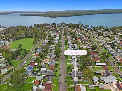 15 Spencer Road, Mannering Park