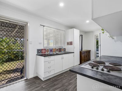 1019 Scenic Highway, Kinka Beach