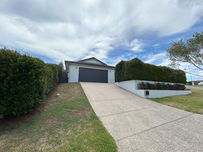 33 Douglas Crescent, Rural View