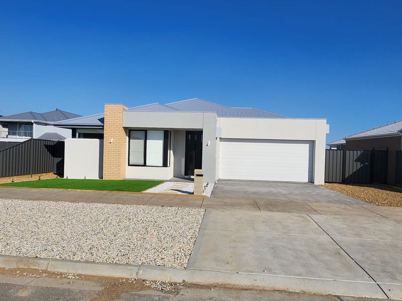 9 Soderstrom Street, Lucas