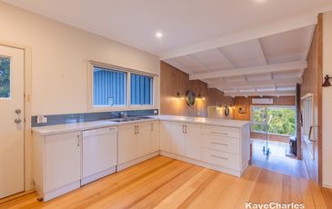 9 Armstrong Road, Beaconsfield Upper